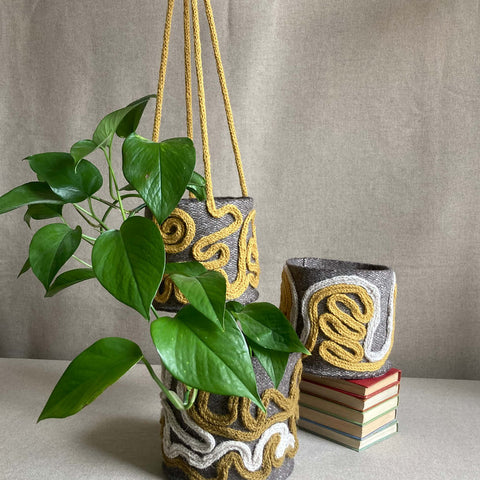 Baskets & Pots
